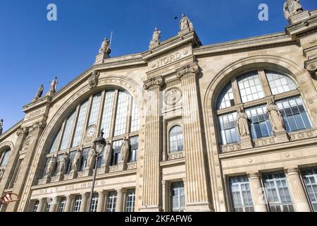 Paris, la Gare du Nord, façade de la gare dans le centre Banque D'Images