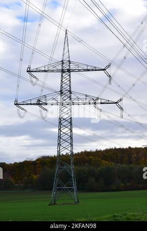 le réseau électrique est un jour sombre Banque D'Images