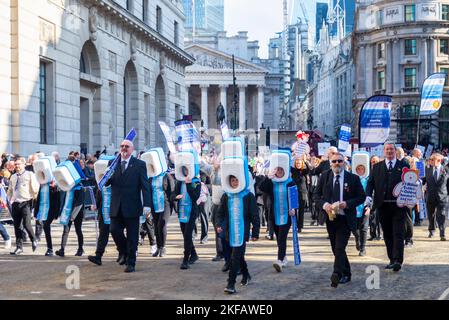 Londres Freemasons à la parade du Lord Mayor's Show dans la City de Londres, Royaume-Uni. METROPOLITAN GRAND LODGE DE LONDRES. Déguisements pour brosses à dents Banque D'Images