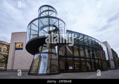 Berlin, Allemagne - septembre 2022 : extension de l'aile Zeughaus du musée historique allemand - Deutsches Historisches musée conçu par I. M. I.-P.-É Banque D'Images