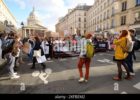 Manifestation des étudiants et internationaux de médecine contre la nouvelle forme des études de médecine, avec la participation du syndicat MG France Banque D'Images