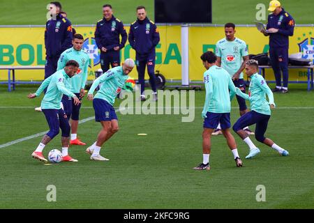 TURIN, ITALIE. 17 NOVEMBRE 2022. Les joueurs de l'équipe nationale de football du Brésil s'entraînent au centre d'entraînement de Juventus, en attendant de partir pour le Qatar pour la coupe du monde de la FIFA 2022, sur 17 novembre 2022 à Turin, Italie. Crédit: Massimiliano Ferraro/Alamy Live News Banque D'Images