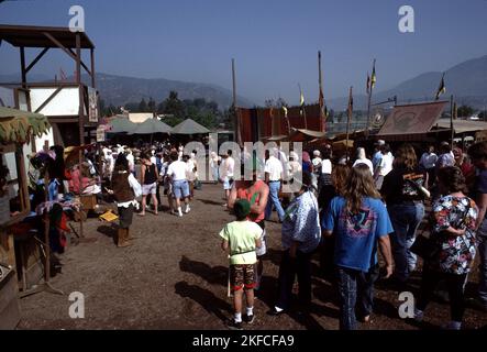 Agoura CA USA 5/1992. Renaissance plaisir faire. Renaissance de 14th à 16th siècles. Jeux, nourriture, joutes, chevaliers, costumes merveilleux, et le théâtre populaire. Banque D'Images