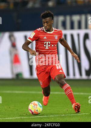 GELSENKIRCHEN - Kingsley Coman du FC Bayern Munchen pendant le match de Bundesliga entre le FC Schalke 04 et le FC Bayern MŸnchen à Veltins-Arena sur 12 novembre 2022 à Gelsenkirchen, Allemagne. AP | hauteur néerlandaise | GERRIT DE COLOGNE Banque D'Images