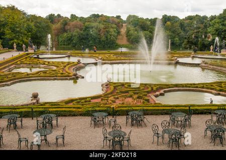 Blenheim Palace (18th C) se dresse dans un parc créé par le paysagiste pionnier « Capability » Brown pour John Churchill, premier duc de Marlborough Banque D'Images