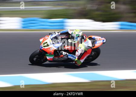 Victoria, Australie. 18th novembre 2022. Alex Bassani (ITA) course pour Motocorsa course-Riding le Panigale Ducati V4R pendant la pratique un des 2022 Grand Ridge Round australien du Championnat du monde de Superbike FIM MOTUL 2022 à Phillip Island, Australie sur 18 novembre 2022 - image Credit: brett keating/Alay Live News Banque D'Images