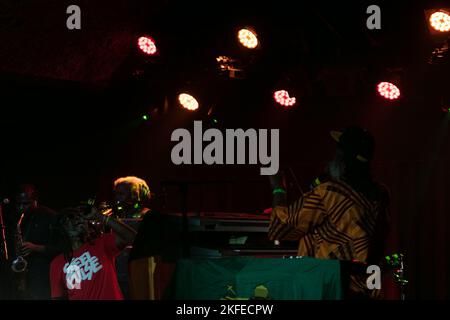 17 novembre 2022, Solana Beach, CA, États-Unis d'Amérique: Steel Pulse se produit à Belly Up Tavern le jeudi 17 novembre, à Solana Beach, Calif (image de crédit: © Rishi Deka/ZUMA Press Wire) Banque D'Images