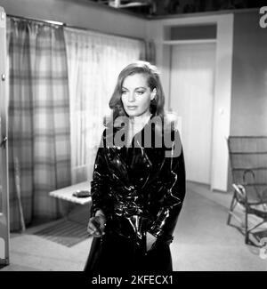 ROMY SCHNEIDER dans MAX ET LE JUNKMEN (1971) -titre original: MAX et LES FERRAILLEURS-, réalisé par CLAUDE SAUTET. Banque D'Images