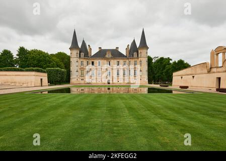 Château Pichon Longueville , Pauillac-Medoc, Aquitaine, Gironde, France. Banque D'Images