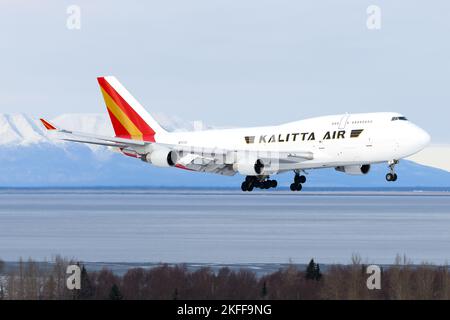 Kalitta Air Cargo Boeing 747 atterrissage d'avions de transport. Grand avion cargo 747-400F. Arrivée du plan 747F. Banque D'Images