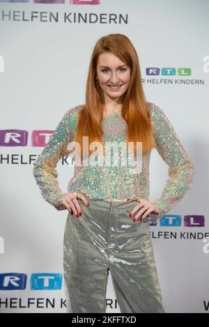 Hurth, Allemagne. 18th novembre 2022. Lena JENSEN, 27th RTL don marathon « We help Children », télévision, 17-18 novembre 2022. Credit: dpa/Alay Live News Banque D'Images