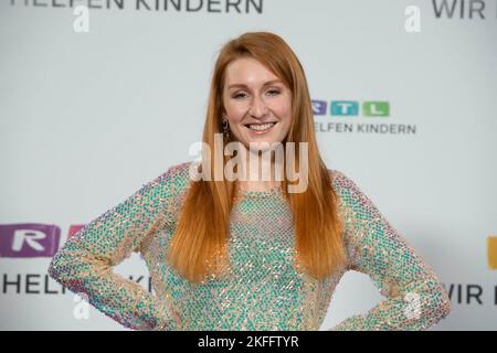 Hurth, Allemagne. 18th novembre 2022. Lena JENSEN, 27th RTL don marathon « We help Children », télévision, 17-18 novembre 2022. Credit: dpa/Alay Live News Banque D'Images