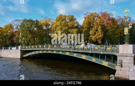 Pont Panteleimonovsky ou pont Pestel au-dessus de la rivière Fontanka, 1907-1908, point de repère : Saint-Pétersbourg, Russie - 07 octobre 2022 Banque D'Images