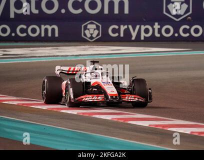 18 novembre 2022, Yas Marina circuit, Abu Dhabi, FORMULE 1 ETIHAD AIRWAYS GRAND PRIX 2022 D'ABU DHABI, sur la photo Kevin Magnussen (DNK), équipe Haas F1 Banque D'Images