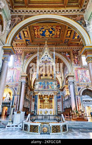 Rome Lazio Italie. La cathédrale de l'archibasilique du très Saint Sauveur et des saints Jean-Baptiste et Jean l'évangéliste du Latran est un Cathol Banque D'Images