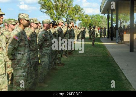 1st Cavalry Division a accueilli de nouveaux troopers après qu'ils ont terminé leur intégration de troupe Pegasus en traitement à fort Hood, Texas, 15 septembre 2022. Les troopistes passent moins de deux semaines à apprendre l'histoire de la division et à obtenir le temps de s'établir. Banque D'Images