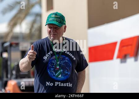 Abu Dhabi, Émirats arabes Unis . 17th novembre 2022. ABU DHABI, ÉMIRATS ARABES UNIS, 17. Novembre 2022, Norbert VETTEL, père de Sebastian, crédit: SPP Sport Press photo. /Alamy Live News Banque D'Images