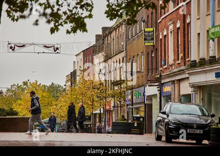 High Street, centre-ville de Newcastle-Under-Lyme à Staffordshire, Angleterre Banque D'Images