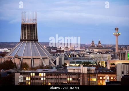 Cathédrale métropolitaine de Liverpool, officiellement connue sous le nom de cathédrale métropolitaine du Christ Roi et surnommée localement « Paddy's Wigwam » Banque D'Images