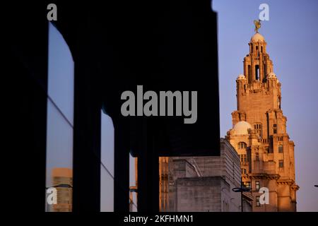 Le bâtiment Royal Liver Building Grade I est classé à Liverpool, en Angleterre. Banque D'Images