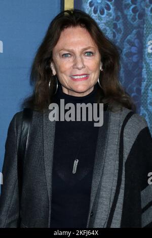 New York, NY, États-Unis. 17th novembre 2022. Jacqueline Bisset aux arrivées pour FEMMES PARLANT première, Samuel Goldwyn Theatre, New York, NY 17 novembre 2022. Crédit : Priscilla Grant/Everett Collection/Alay Live News Banque D'Images