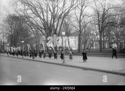 Femme au suffrage - Pickets à la Maison Blanche, 1917. Banque D'Images