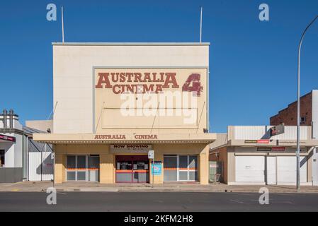 Un théâtre et plus tard un cinéma (1906) a été sur ce site à Orange NSW, depuis 1886, il a finalement fermé avec 4 cinémas en 2009 et abrite maintenant une église Banque D'Images