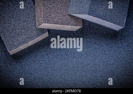 Éponges de ponçage sur les outils abrasifs en papier émeri. Banque D'Images