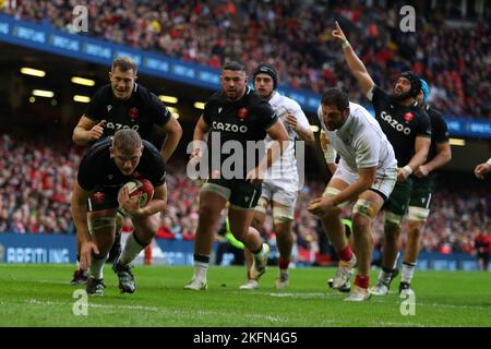 Cardiff, Royaume-Uni. 19th novembre 2022. JAC Morgan du pays de Galles marque ses équipes 1st TRY. Match de rugby de la série des nations d'automne 2022, pays de Galles v Géorgie au stade de la Principauté à Cardiff le samedi 19th novembre 2022. photo par Andrew Orchard/Andrew Orchard sports Photography/Alay Live News crédit: Andrew Orchard sports Photography/Alay Live News Banque D'Images