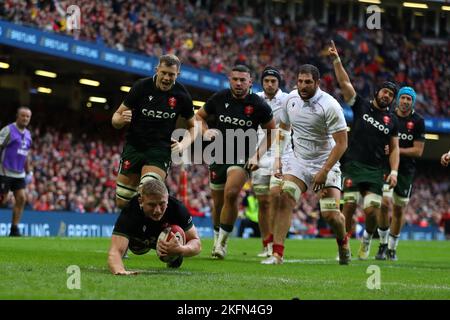 Cardiff, Royaume-Uni. 19th novembre 2022. JAC Morgan du pays de Galles marque ses équipes 1st TRY. Match de rugby de la série des nations d'automne 2022, pays de Galles v Géorgie au stade de la Principauté à Cardiff le samedi 19th novembre 2022. photo par Andrew Orchard/Andrew Orchard sports Photography/Alay Live News crédit: Andrew Orchard sports Photography/Alay Live News Banque D'Images