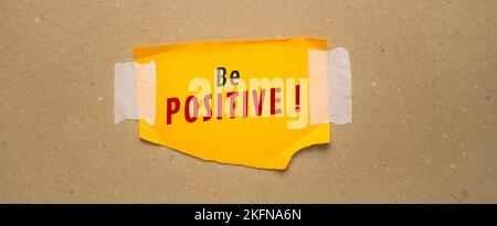 Gros plan d'une idée commerciale positive Banque D'Images