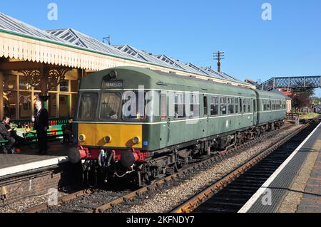 Conserve Metro-Cammell classe 101 DMU sur le chemin de fer North Norfolk à Sheringham, Norfolk, Angleterre, Royaume-Uni Banque D'Images