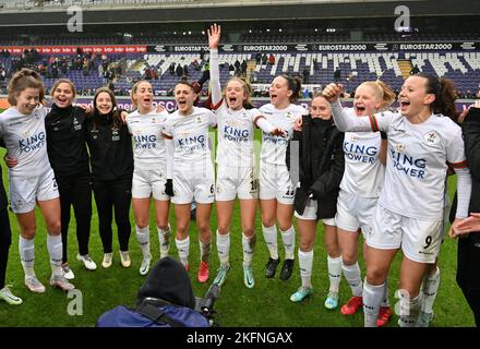 Bruxelles, Belgique. 19th novembre 2022. Les joueuses de l'OHL fêtent après avoir remporté un match de football entre RSC Anderlecht et OH Leuven, le samedi 19 novembre 2022 à Bruxelles, le 11 e jour de la compétition de football de première division de la Ligue belge « Super » 2022-2023. BELGA PHOTO DAVID CATRY crédit: Belga News Agency/Alay Live News Banque D'Images