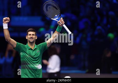 Turin, Italie. 19th novembre 2022. Novak Djokovic de Serbie célèbre après avoir remporté la demi-finale du match des célibataires entre Novak Djokovic de Serbie et Taylor Fritz des Etats-Unis le septième jour des finales du Tour mondial de Nitto ATP à Pala Alpitour sur 19 novembre 2022 à Turin, Italie Credit: Marco Canoniero/Alay Live News Banque D'Images