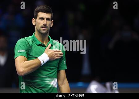 Turin, Italie. 19th novembre 2022. Novak Djokovic de Serbie célèbre après avoir remporté la demi-finale du match des célibataires entre Novak Djokovic de Serbie et Taylor Fritz des Etats-Unis le septième jour des finales du Tour mondial de Nitto ATP à Pala Alpitour sur 19 novembre 2022 à Turin, Italie Credit: Marco Canoniero/Alay Live News Banque D'Images