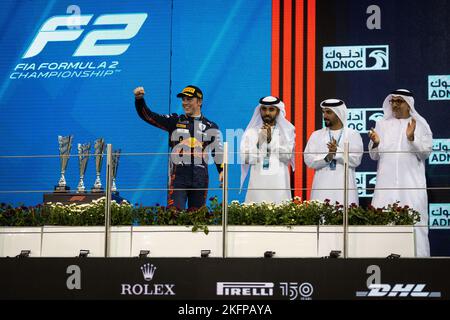 Ile de Yas, Abu Dhabi - 19/11/2022, LAWSON Liam (nzl), Carlin, Dallara F2, portrait lors de la ronde 14th du Championnat de Formule 2 de la FIA 2022, de 18 novembre à 20, 2022 sur le circuit pas Marina, à l'île de Yas, Abu Dhabi - photo: Sebastian Rozendaal/DPPI/LiveMedia Banque D'Images