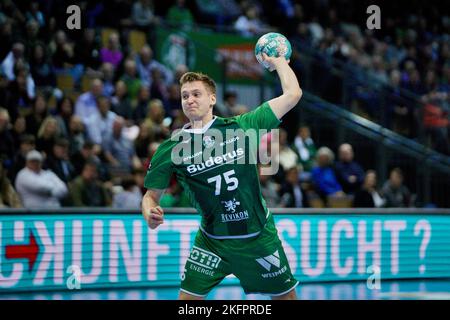 Wetzlar, Allemagne. 19th novembre 2022. Domen Novak ( 75 Wetzlar ) pendant le jeu Liqui Moly Handball-Bundesliga entre HSG Wetzlar et HSV Handball à Buderus-Arena à Wetzlar, ALLEMAGNE. (Foto: Julia Christin Kneissl/Sports Press photo/C - DÉLAI D'UNE HEURE - ACTIVER seulement FTP SI LES IMAGES DE MOINS D'UNE HEURE - Alay) crédit: SPP Sport Press photo. /Alamy Live News Banque D'Images