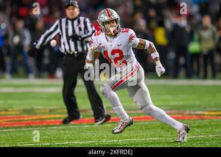 College Park, Maryland, États-Unis. 19th novembre 2022. Sécurité des Buckees de l'État de l'Ohio Lathan Ransom (12) réagit pendant le match de football de la NCAA entre les Terrapins du Maryland et les Buckees de l'État de l'Ohio au stade SECU à College Park, MD. Reggie Hildred/CSM/Alamy Live News Banque D'Images