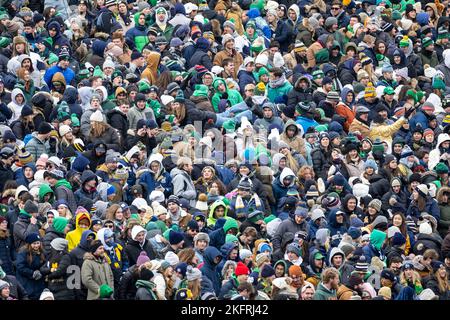 South Bend, Indiana, États-Unis. 19th nov. 2022. Lors du match de football NCAA entre les Boston College Eagles et notre Dame Fighting Irish au stade notre Dame de South Bend, Indiana. Notre Dame défait le Boston College 44-0. John Mersiits/CSM/Alamy Live News Banque D'Images