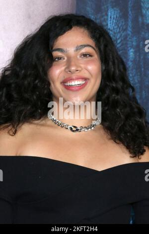 LOS ANGELES - NOVEMBRE 17: Allegra Acosta à la première de conversation des femmes au Samuel Goldwyn Theatre sur 17 novembre 2022 à Beverly Hills, CA Banque D'Images