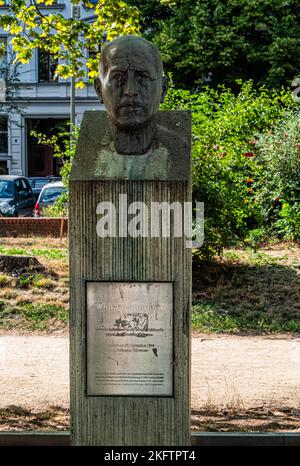 Mémorial Wilhelm Leuschner, Leuschnerdamm, Kreuzberg, Berlin. Le politicien social-démocrate s'est opposé au national-socialisme et a été exécuté en 1944 Banque D'Images