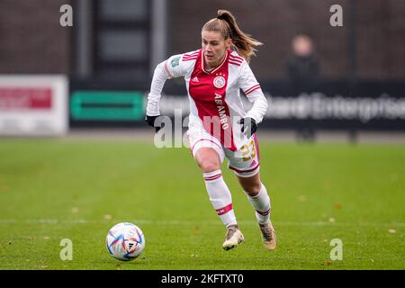 DUIVENDRECHT, PAYS-BAS - NOVEMBRE 20: Victoria Pelova d'Ajax pendant le match néerlandais Azerion Womens Eredivisiie entre Ajax et PSV Eindhoven à de Toekomst sur 20 novembre 2022 à Duivendrecht, pays-Bas (photo de Patrick Goosen/Orange Pictures) Banque D'Images