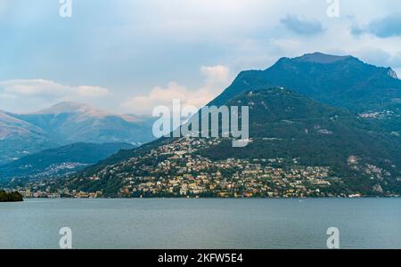 Paysage autour du lac de Côme en Italie Banque D'Images