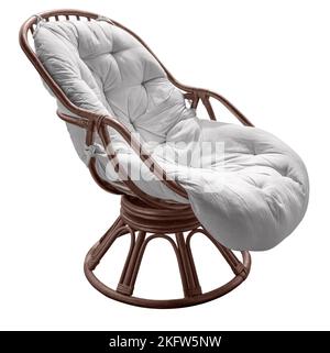Chaise en osier avec coussin isolé dans le dos blanc Banque D'Images