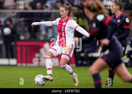 DUIVENDRECHT, PAYS-BAS - NOVEMBRE 20: Victoria Pelova d'Ajax pendant le match néerlandais Azerion Womens Eredivisiie entre Ajax et PSV Eindhoven à de Toekomst sur 20 novembre 2022 à Duivendrecht, pays-Bas (photo de Patrick Goosen/Orange Pictures) Banque D'Images