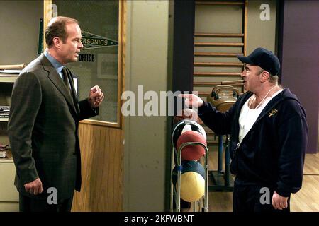 KELSEY GRAMMER, Bob Hoskins, FRASIER : Saison 10, 2002 Banque D'Images