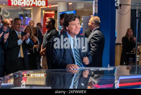 Fox Nation Patriot Awards au Hard Rock Casino à Hollywood, Miami, Floride, le 17 novembre 2022 ; Tucker Carlson l'ancre du spectacle pendant l'enregistrement Banque D'Images