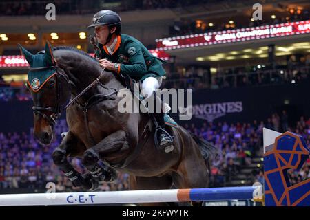 Prague, République tchèque. 20th novembre 2022. Equestrian BERTRAM ALLEN de MIAMI CELTICS dans la Super Cup finale de la coupe GCL lors des matchs des Longines Global Champions 2022 à Prague en République tchèque. (Credit image: © Slavek Ruta/ZUMA Press Wire) Credit: ZUMA Press, Inc./Alamy Live News Banque D'Images