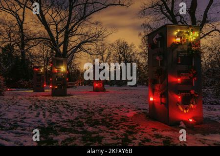 Impressions d'un cimetière sur Totensonntag ou Eternity Dimanche à Berlin, Allemagne, jour du souvenir en Allemagne et en Suisse, jour du souvenir de la decée Banque D'Images