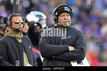 Baltimore, États-Unis. 20th novembre 2022. L'entraîneur-chef de Carolina Panthers Steve Wilks travaille en marge contre les Ravens de Baltimore pendant la seconde moitié au stade M&T Bank à Baltimore, Maryland, dimanche, 20 novembre 2022. Baltimore a gagné 13-3. Photo de David Tulis/UPI crédit: UPI/Alay Live News Banque D'Images